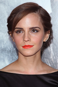 идеальная форма бровей Emma Watson