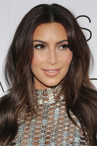 идеальная форма бровей Kim Kardashian
