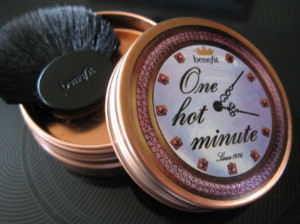 One Hot Minute: стильный бронзатор от Benefit