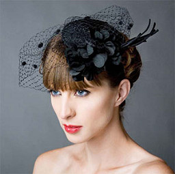 Bijou Van Ness: оригинальные шляпки для маленького черного платья