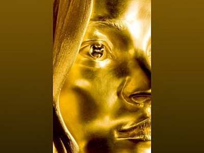 золотая статуя Кейт Мосс 