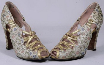 Дизайнерские туфли и другие вещи Уоллис Симпсон выставлены на аукцион