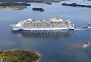 Oasis of the Seas  - самый большой лайнер в мире 