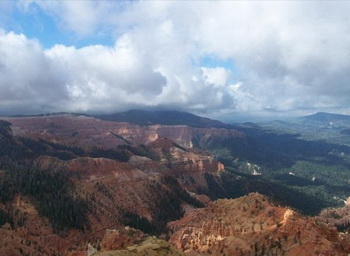 Звезды лучше видны в Cedar Breaks