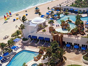 Курорт Trump International во Флориде предлагает отдых со скидками