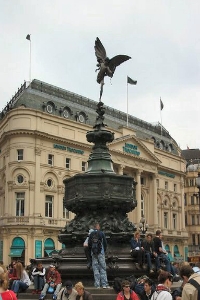 площадь Пикадилли Piccadilly Circus