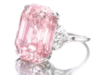 спрос на розовые бриллианты