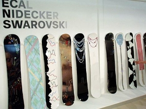 Доски для сноуборда с кристаллами Swarovski от Nidecker