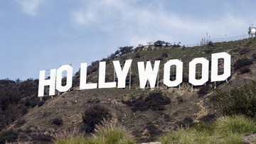 Голливудские знаменитости спасают легендарный знак Hollywood
