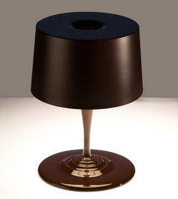 Новое творение Немо Кассини - шоколадная настольная лампа