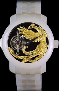 Компания Longio представила часы из белого нефрита 