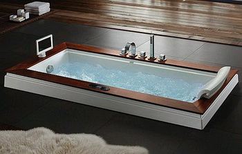 Многофункциональная электронная ванна с гидромассажем и телевизором