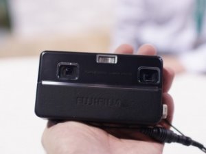 Компания FujiFilm представила уникальную 3D-камеру