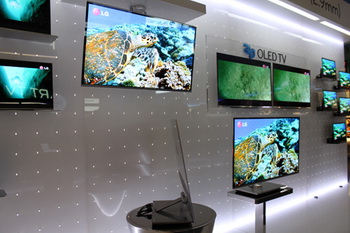На выставке в Берлине LG презентует новую панель 3DTV OLED