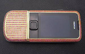 Nokia в стиле Космополитэн от Continental Mobiles