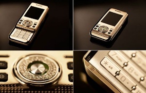 Золотые мобильные телефоны от Exclusive Me