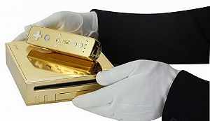 Королева Елизавета II получила в подарок золотой Wii