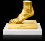 Золотая нога Месси от Гинзы Танаки